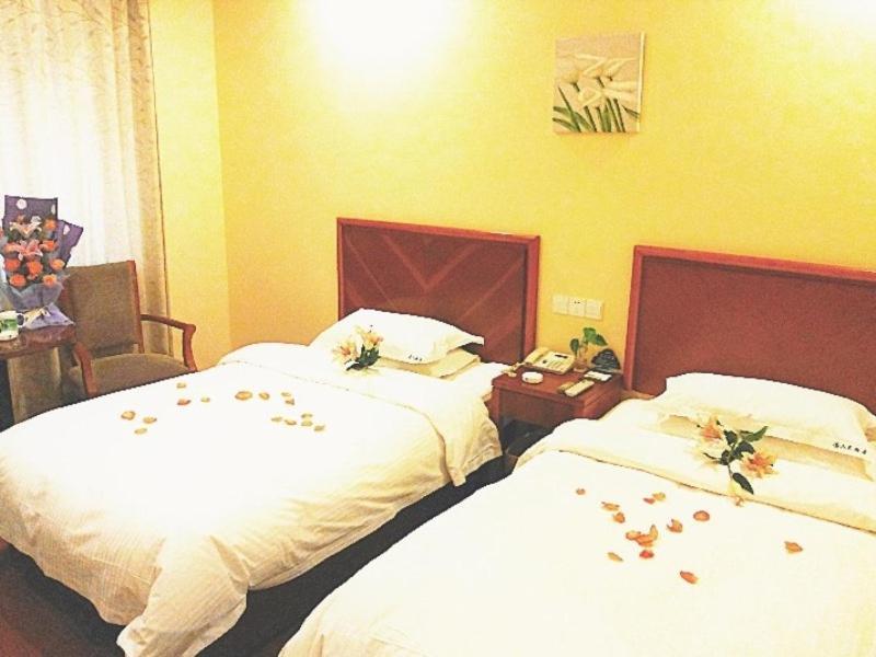 Greentree Inn Nangtong Chongchuan District Middle Renmin Road Babaiban Express Hotel Nantong Dış mekan fotoğraf