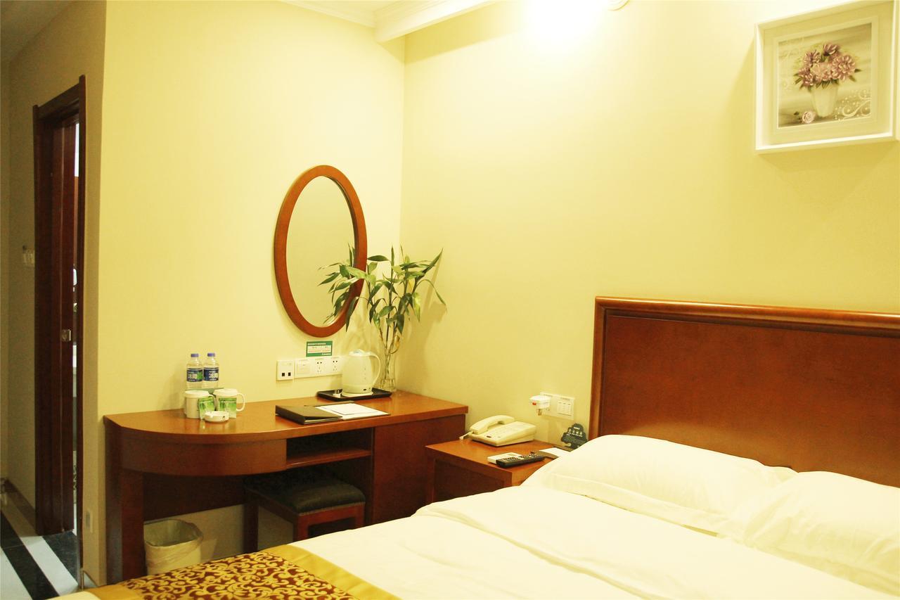 Greentree Inn Nangtong Chongchuan District Middle Renmin Road Babaiban Express Hotel Nantong Dış mekan fotoğraf