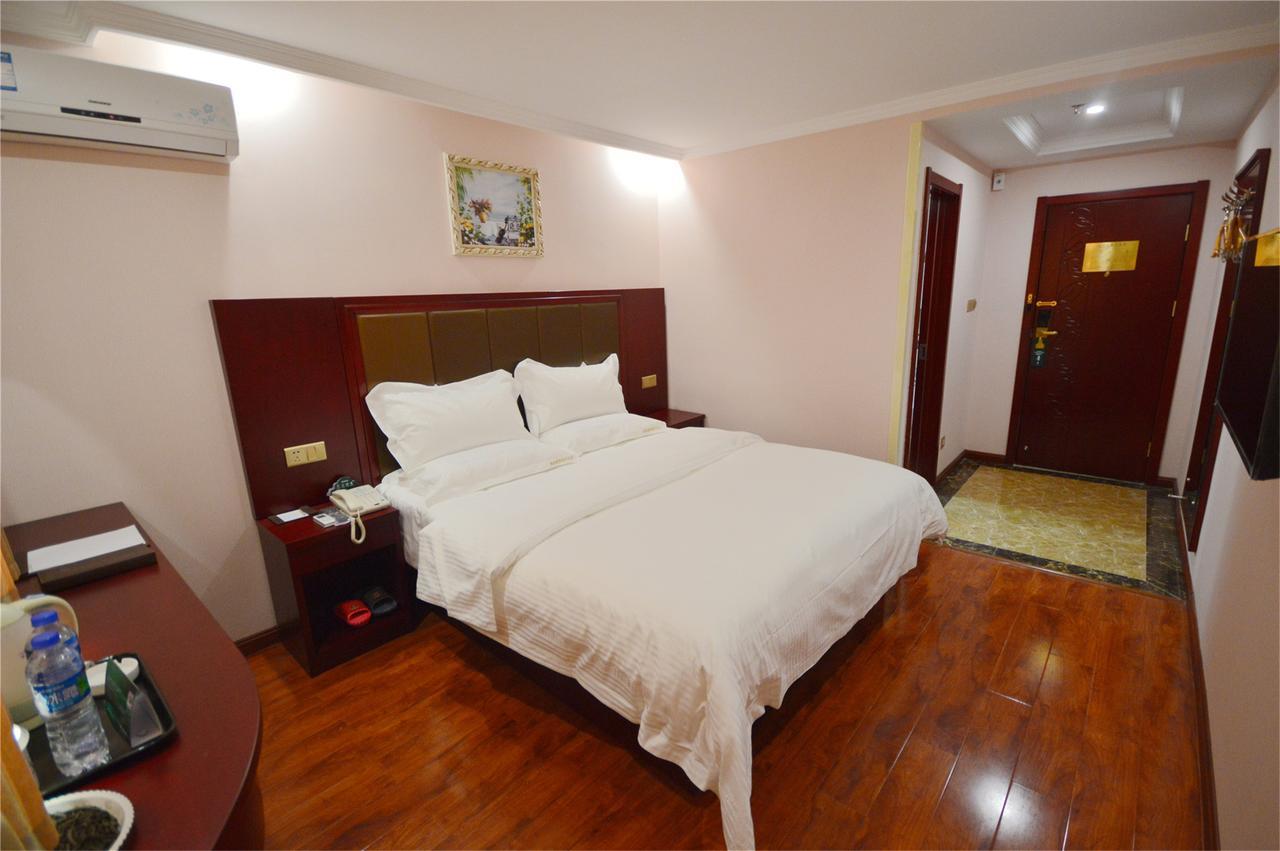 Greentree Inn Nangtong Chongchuan District Middle Renmin Road Babaiban Express Hotel Nantong Dış mekan fotoğraf